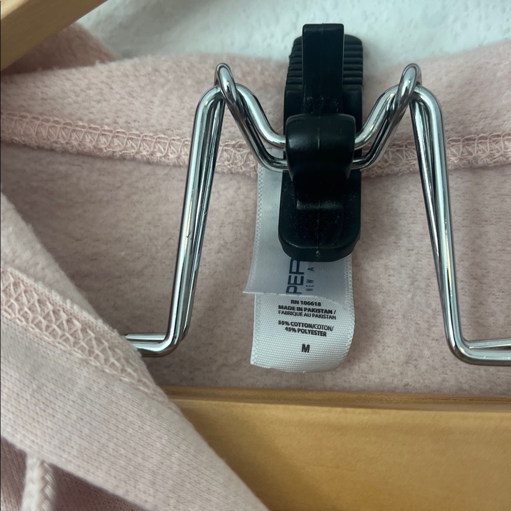 Newport Rhode Island Pink Hooded Zip Up Jacket - Picture 2 of 3
